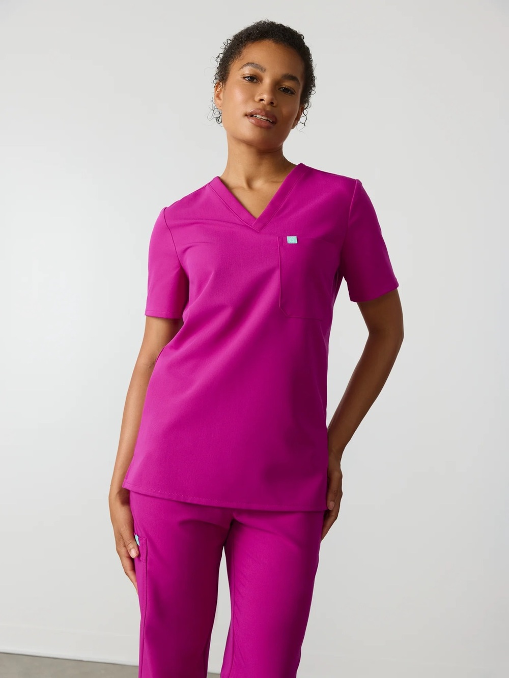Garde Malade Scrub Top Mangenta